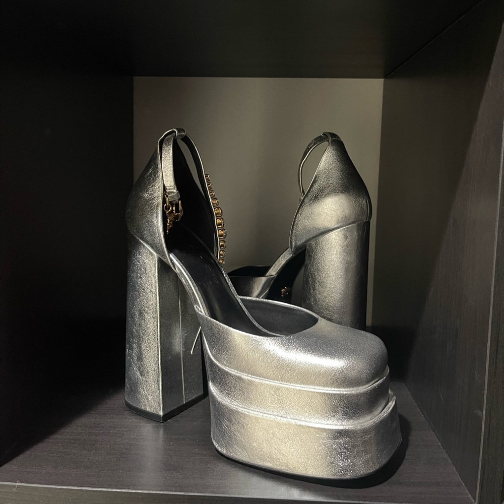Versace Medusa Aevitas platform pumps in silver